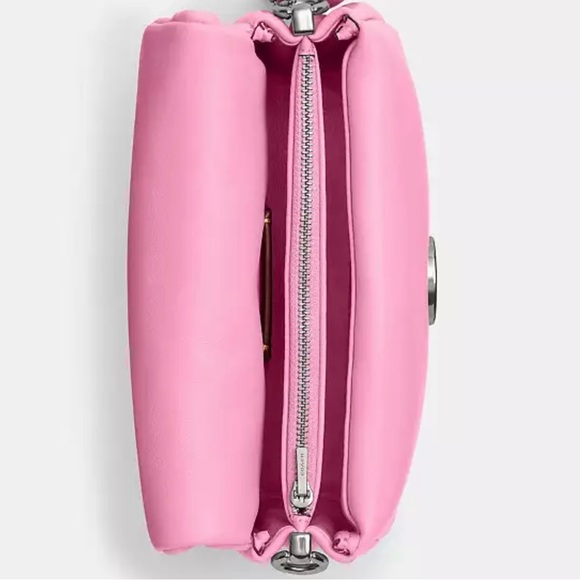 Cute pink coach tabby bag - Picture 4 of 10